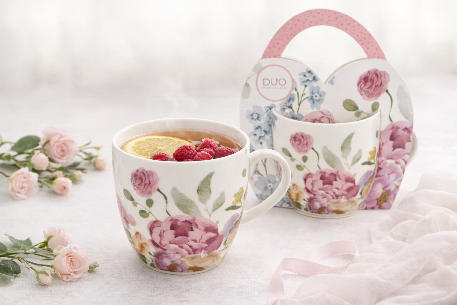 Kubek porcelanowy 460 ml June w koszyczku