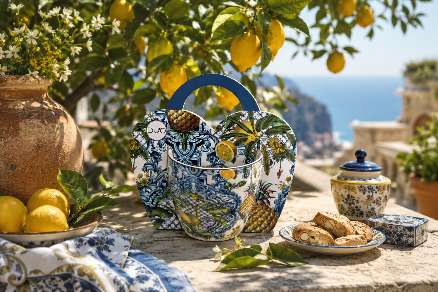 Kubek porcelanowy 460 ml Soledad w koszyczku