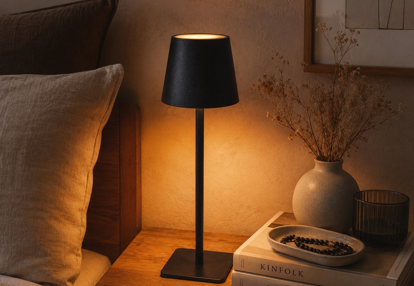 Lampka stołowa czarna LED 36 cm