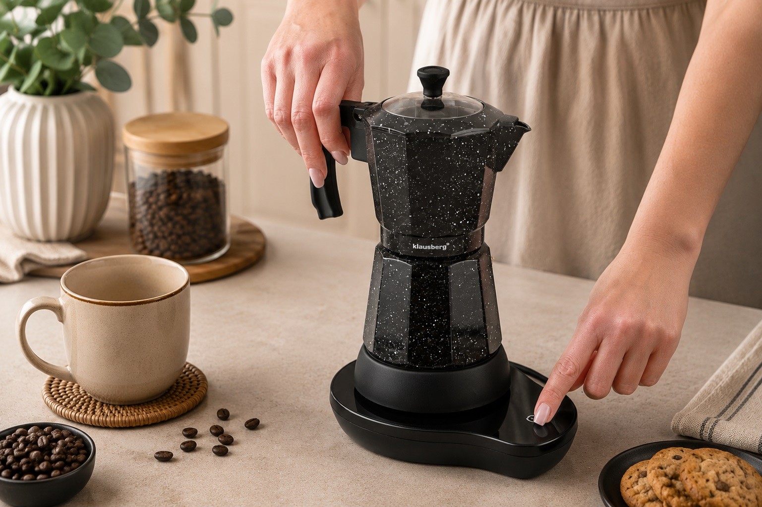 Kawiarka elektryczna 300 ml espresso 6TZ czarrna KB7998
