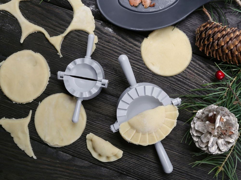 Foremki do pierogów i uszek MOLLY komplet 2 sztuki