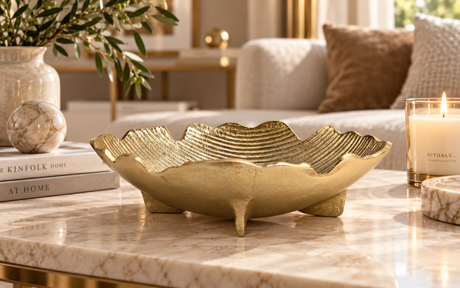 Patera metalowa złota 27/18/7 cm IB0147