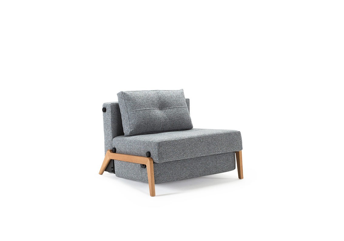 Fotel Cubed 02 z nogami drewnianymi